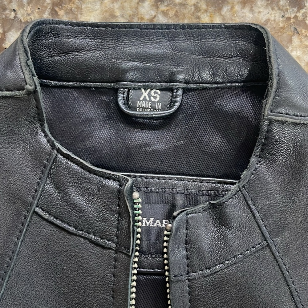 Leather jacket - Picture 4 of 7